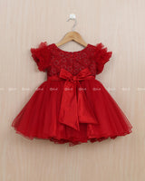 Red embroidery simple gown