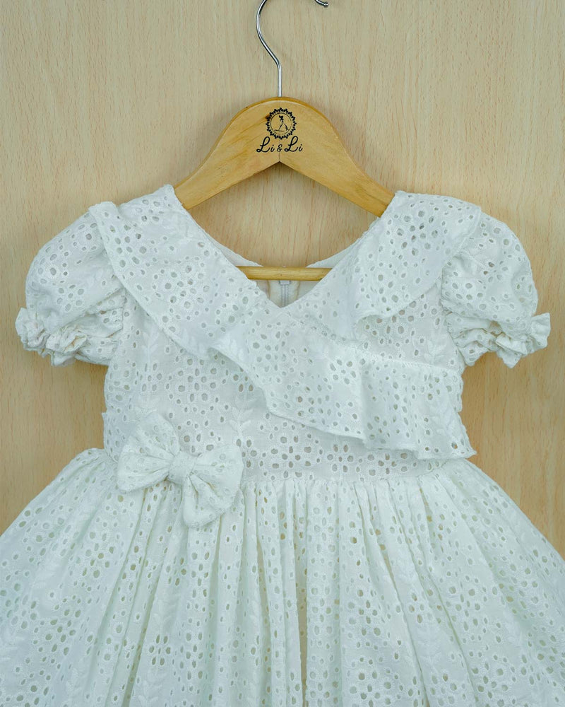 Simple white hacoba frock