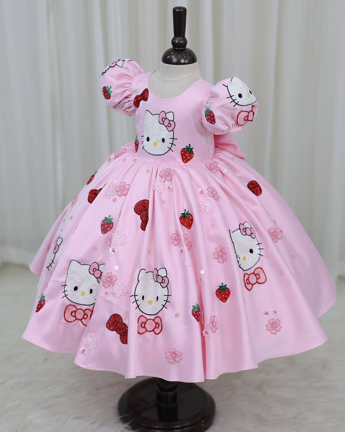 hello kitty dress for birthday girl Satin Puff-Sleeve Sequin Character-Themed Full-Length Gown – Finished with a keyhole silhouette:A-Line Incredible Off the Shoulder Color:Champagne (Wheat)