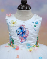 Net Sleeveless Nature Fantasy-Themed Aquamarine Knee-Length Gown - Sea Star & Milky White (New)