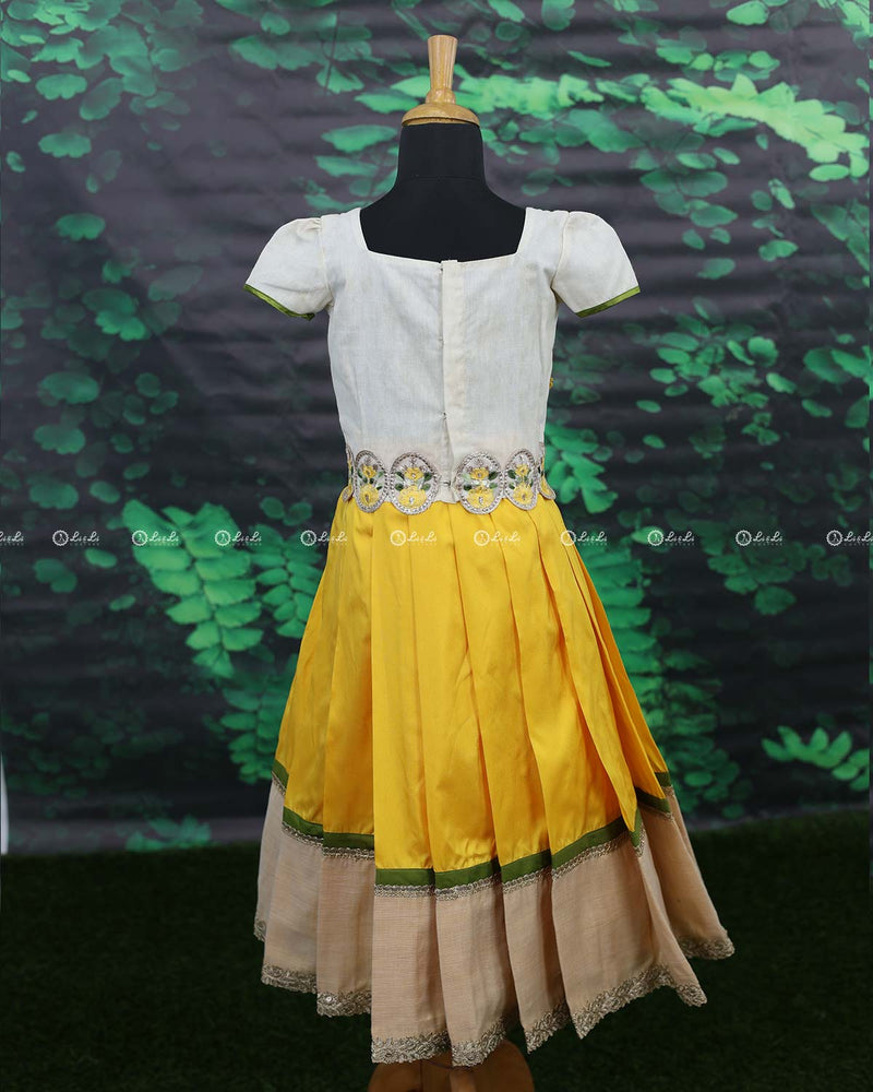 KANIKONNA- yellow and cream handcrafted pattupavada