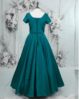 Satin Short-Sleeve  Leaf & Flower Embroidered Full-Length Gown - Emerald Green (New)