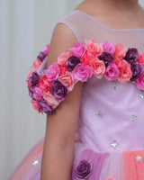 Curved cold shoulder