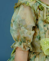 Elastic bishop sleeve