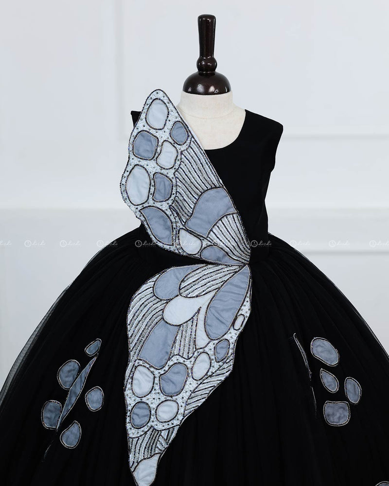 Kids Flamingo Pink Gown Online | Kids Designer Wear Online www.liandli.in Kids Flamingo Pink Gown Online | Kids Designer Wear Online www.liandli.in