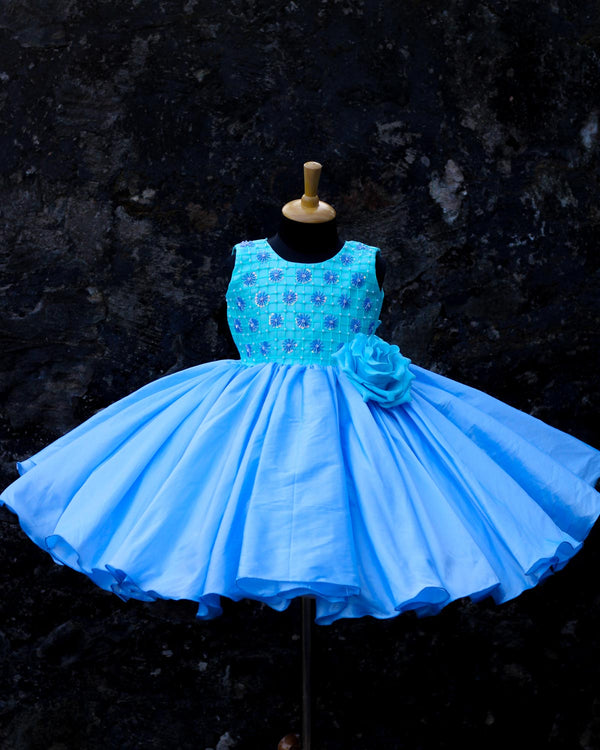 Kids gown online | designer kids gown
